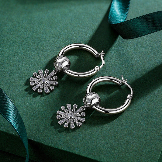 gona- Sterling Silver Brilliant White Snowflake Charms Earrings Set In White Gold Plated