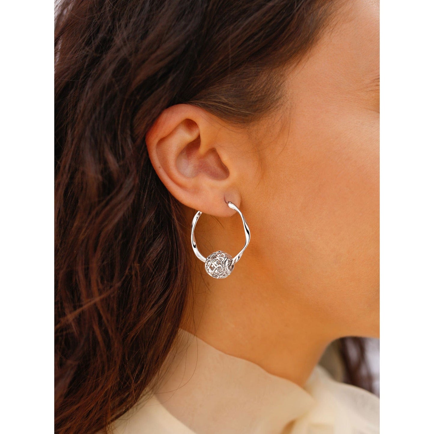 Sterling Silver Intertwined Heart Charms Earrings Set In White Gold Plated